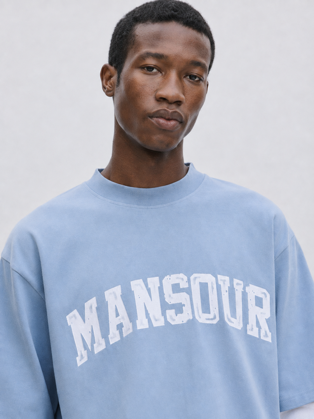 Boxy Core Longsleeve Dusty Blue close up