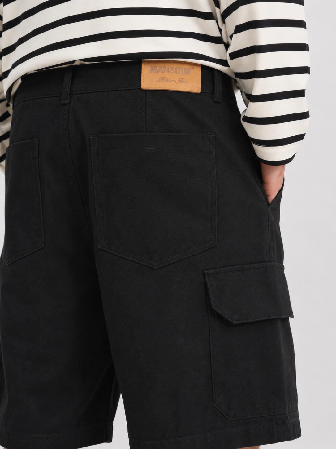 Cargo Short Back detail