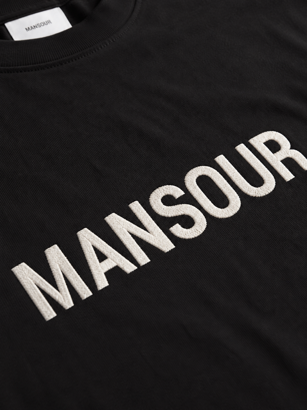 Monogram Large Longsleeve Black