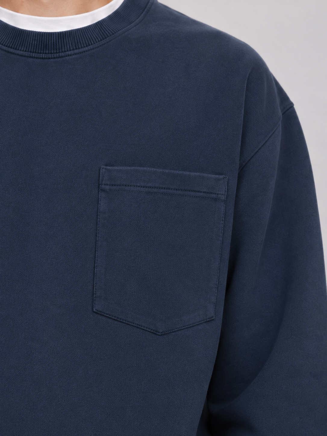 Paris College Pocket Sweater Blue Nights detail pocket