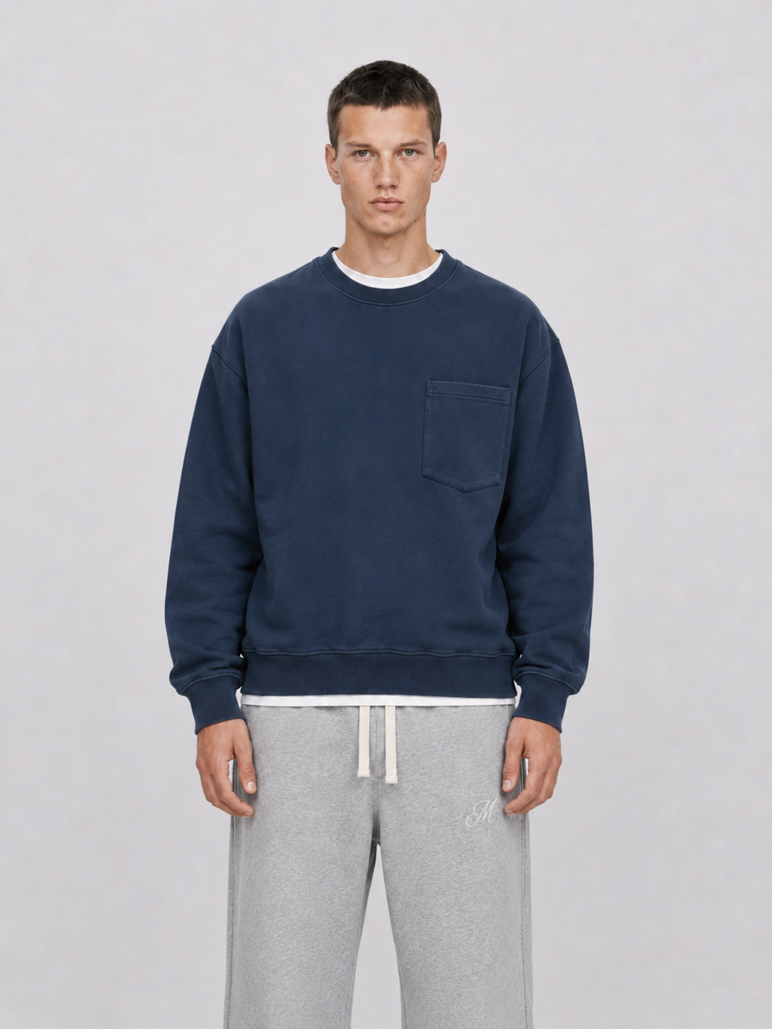 Paris College Pocket Sweater Blue Nights mid body