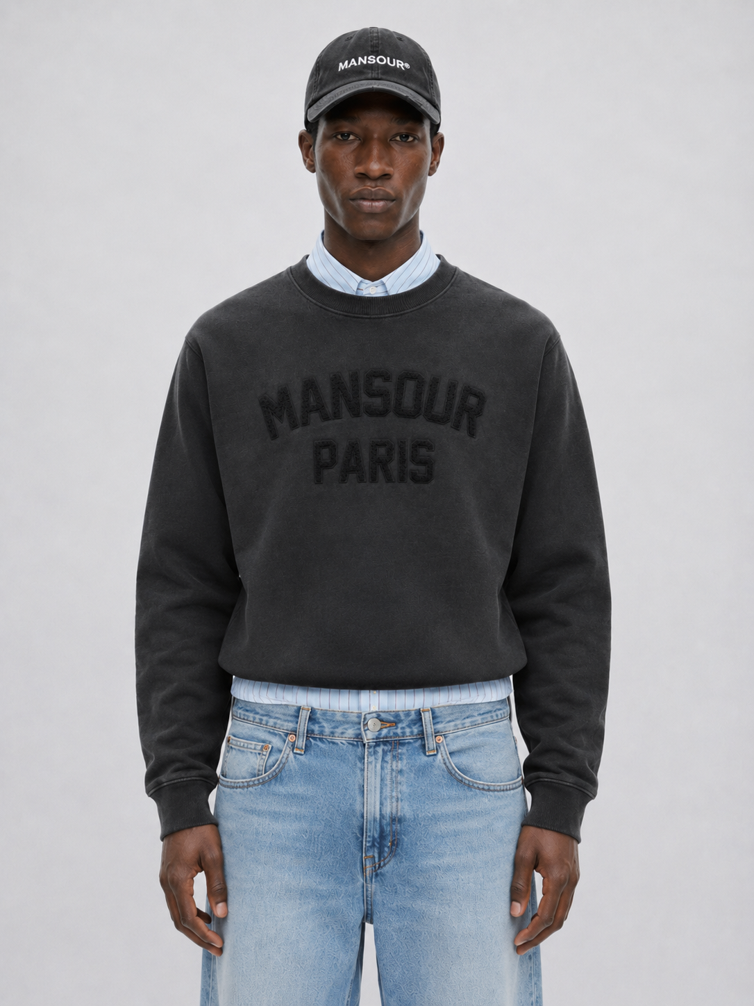 Paris College Sweater Vintage Black model
