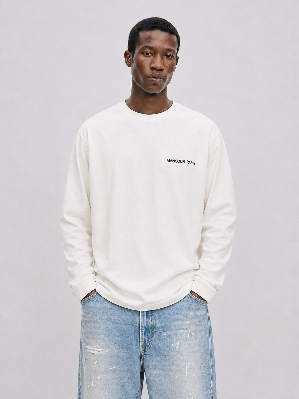 Script Embroidery Longsleeve Off-White mid body