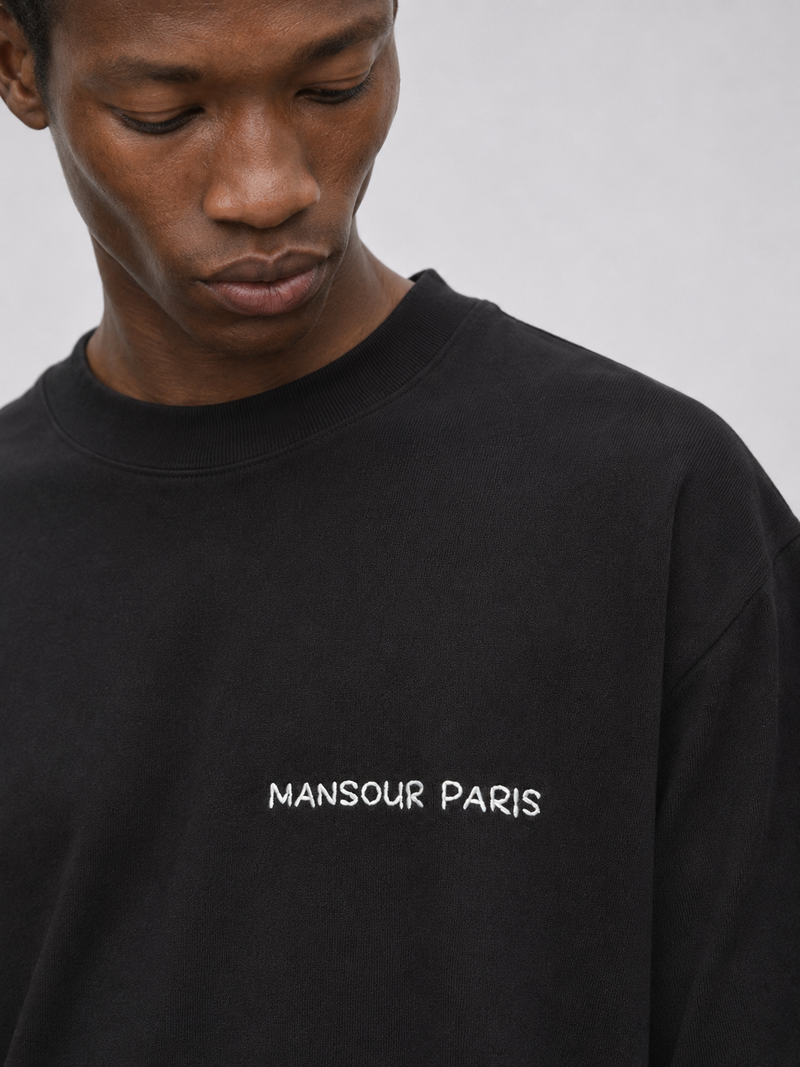 Script Embroidery T-shirt Black detail shot