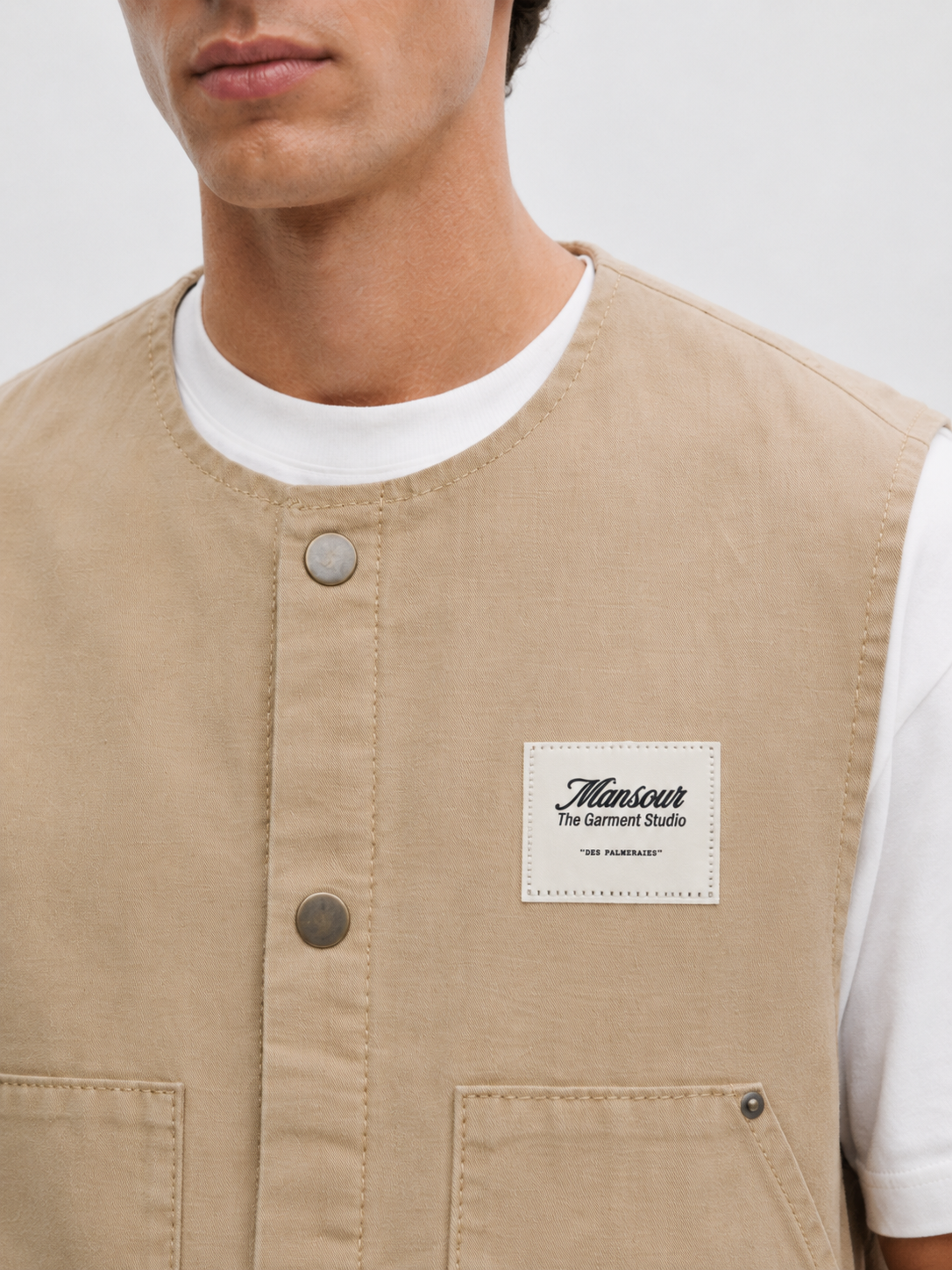 Utility Vest in Beige detail