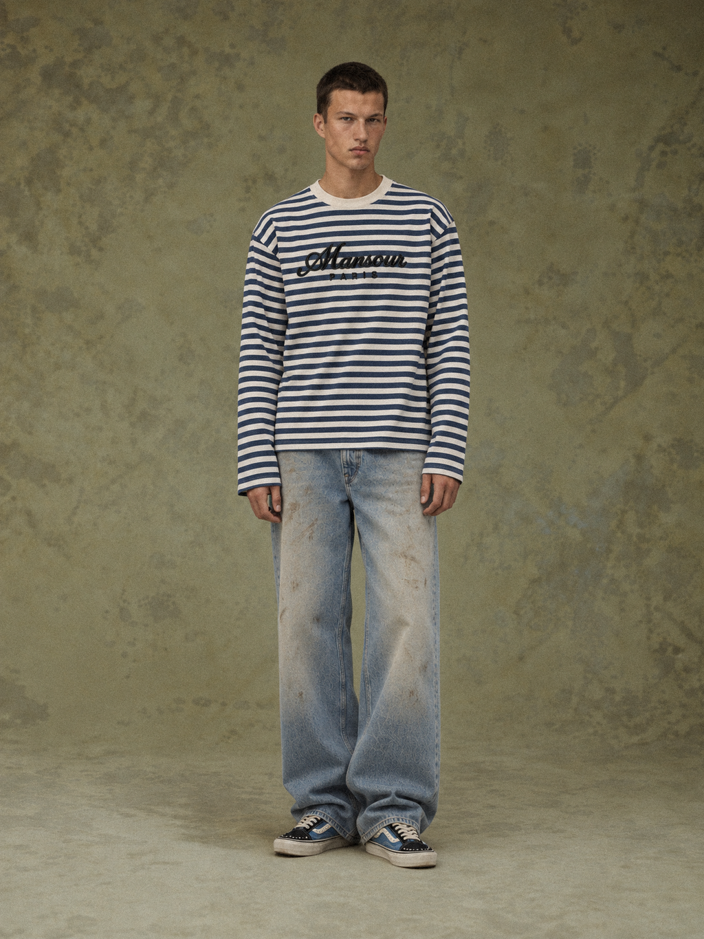 art-department-navy-stripe-longsleeve-staand-medium-grain