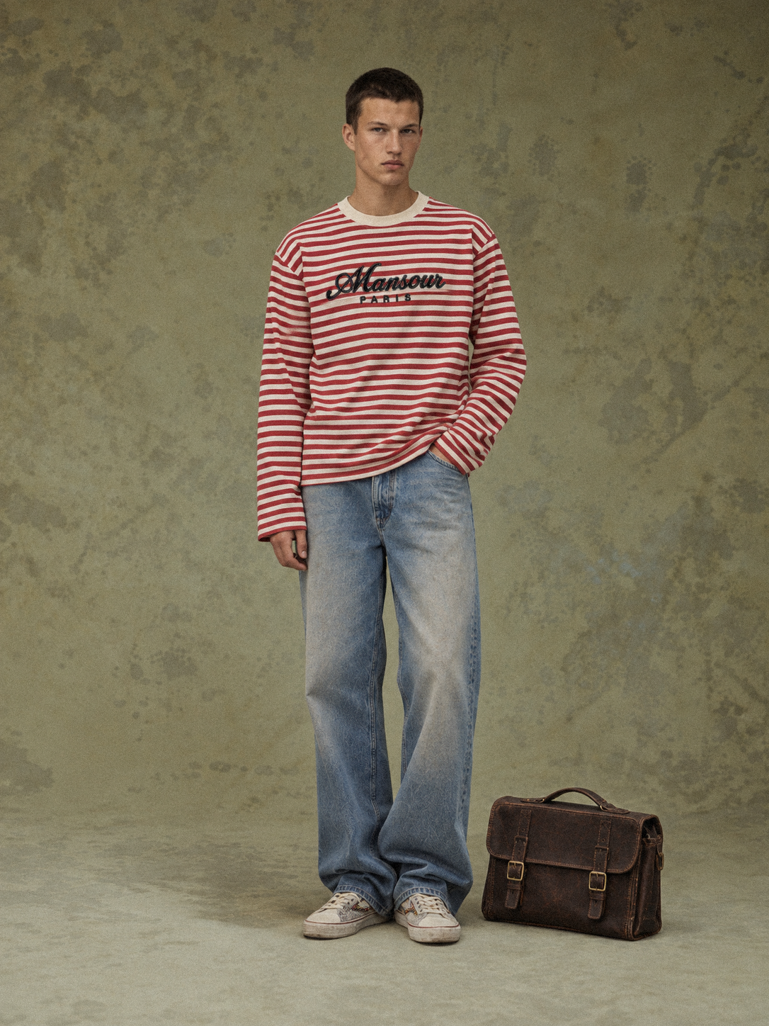 Striped Script Longsleeve Red van Art. Department, gedragen door model