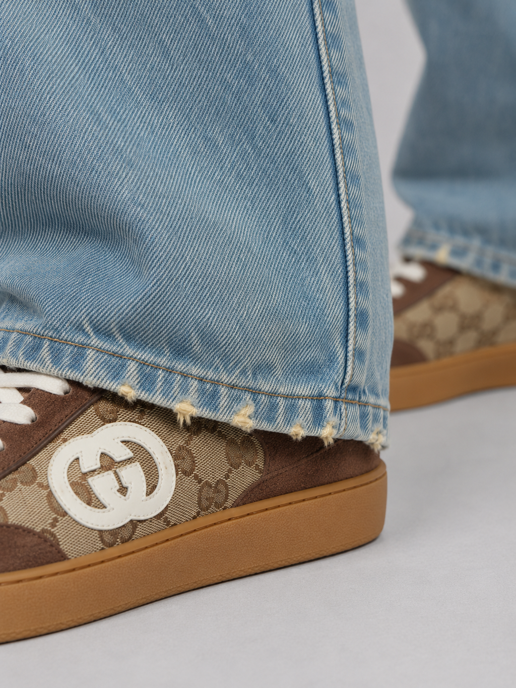 Suede leather patch at the waistband of the Mansour Vintage Brown Washed Regular Fit Jeans