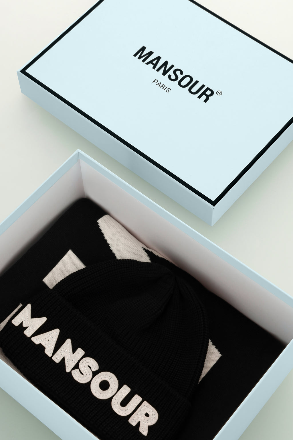 Patch Beanie en Logo Sjaal